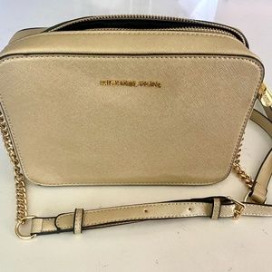 Michael Kors Jet Set Crossbody Bag